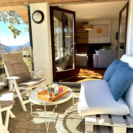 Sunny Apartment Collina d'Oro